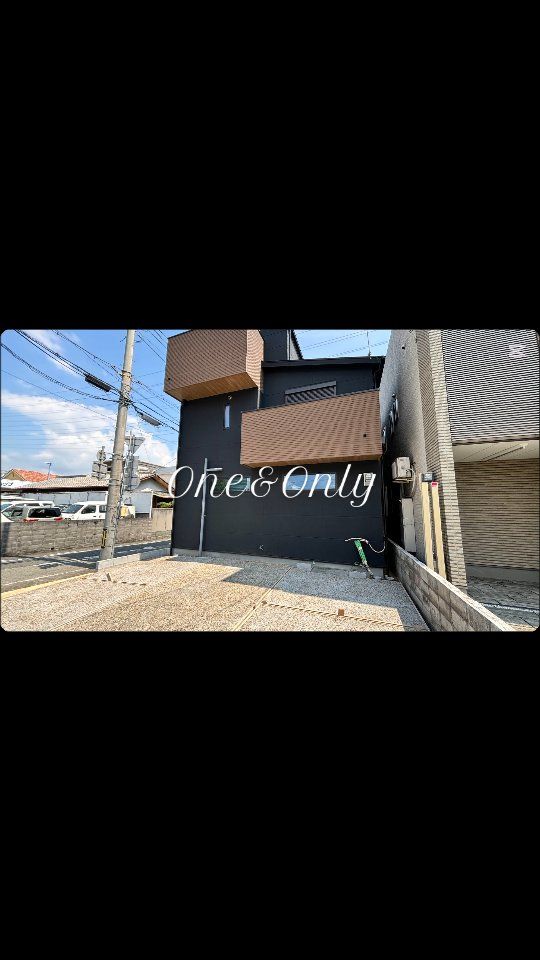 One&Onlyな家づくり

ーーーーーーーーーーーーーーーーーーー

ワンオンは兵庫県尼崎市を中心に
西宮市、伊丹市、宝塚市など阪神間エリアで
新築住宅の企画・設計・販売をしております

"建売でも叶うこだわりの住まい"
"家族が帰りたくなる家"

HPに物件情報掲載中🌿

＊お気軽にお問合せ下さい
＊Mail:contact@oneon-co.jp
＊Tel:0120-012-780

HP https://oneon-co.jp/

ーーーーーーーーーーーーーーーーーー

#建売住宅#建売に見えない建売#帰りたくなる家#家づくり検討中#新築検討中#家づくりのヒント#尼崎市新築#尼崎#西宮#伊丹#スケルトン階段#乾太くん#浴室乾燥機#アイランドキッチン#ジャグジー付き物件#ジャグジー#屋上庭園#小上がり和室#浴室テレビ#電動シャッター#zeh#LIXIL#YKK#乾太くん#外壁スーパーボード